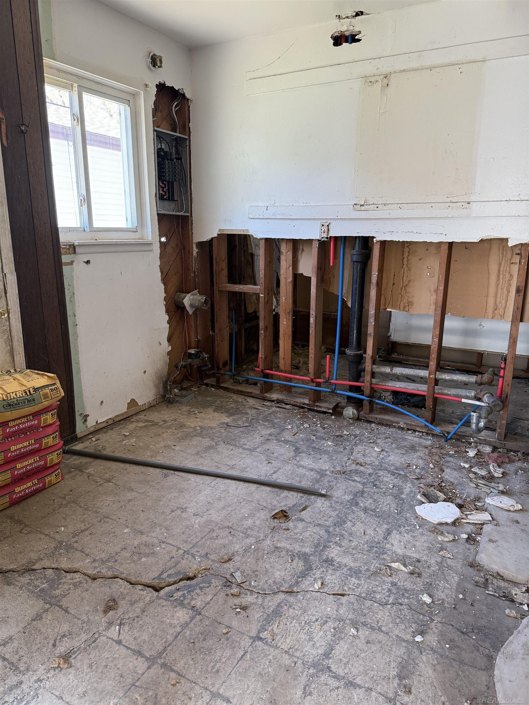 11051 Maxwell Avenue