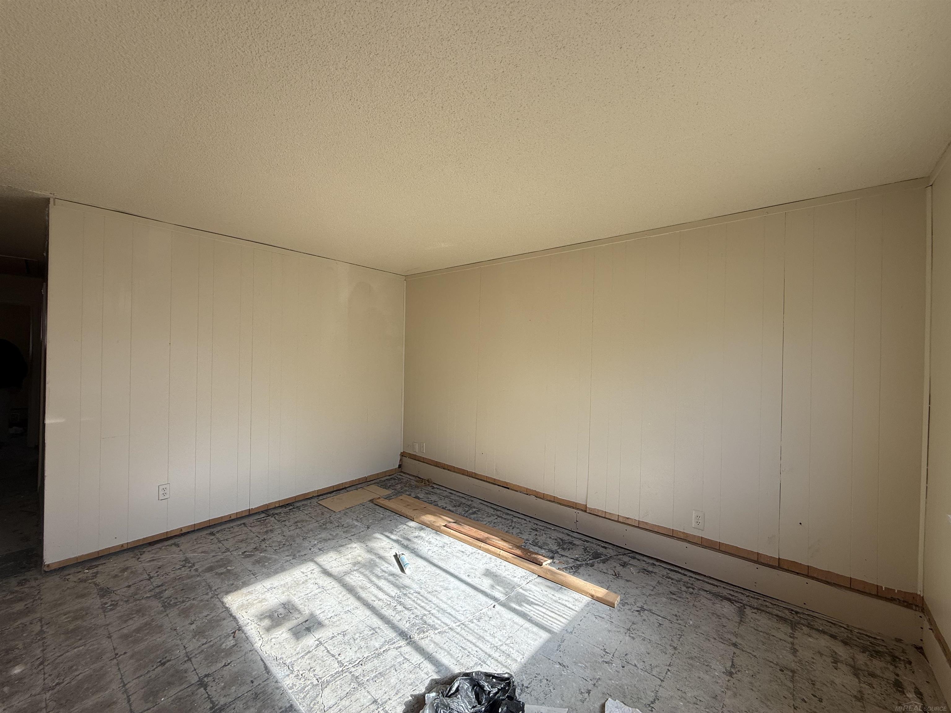 11051 Maxwell Avenue