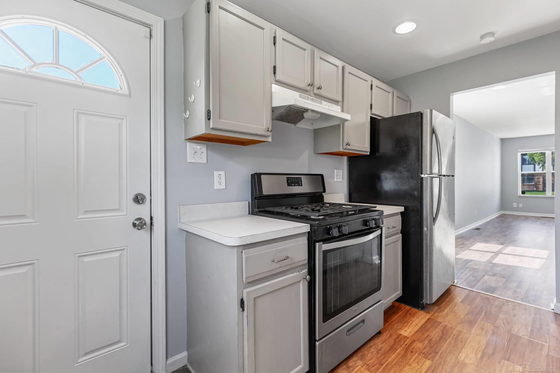 29920 Pinehurst Street