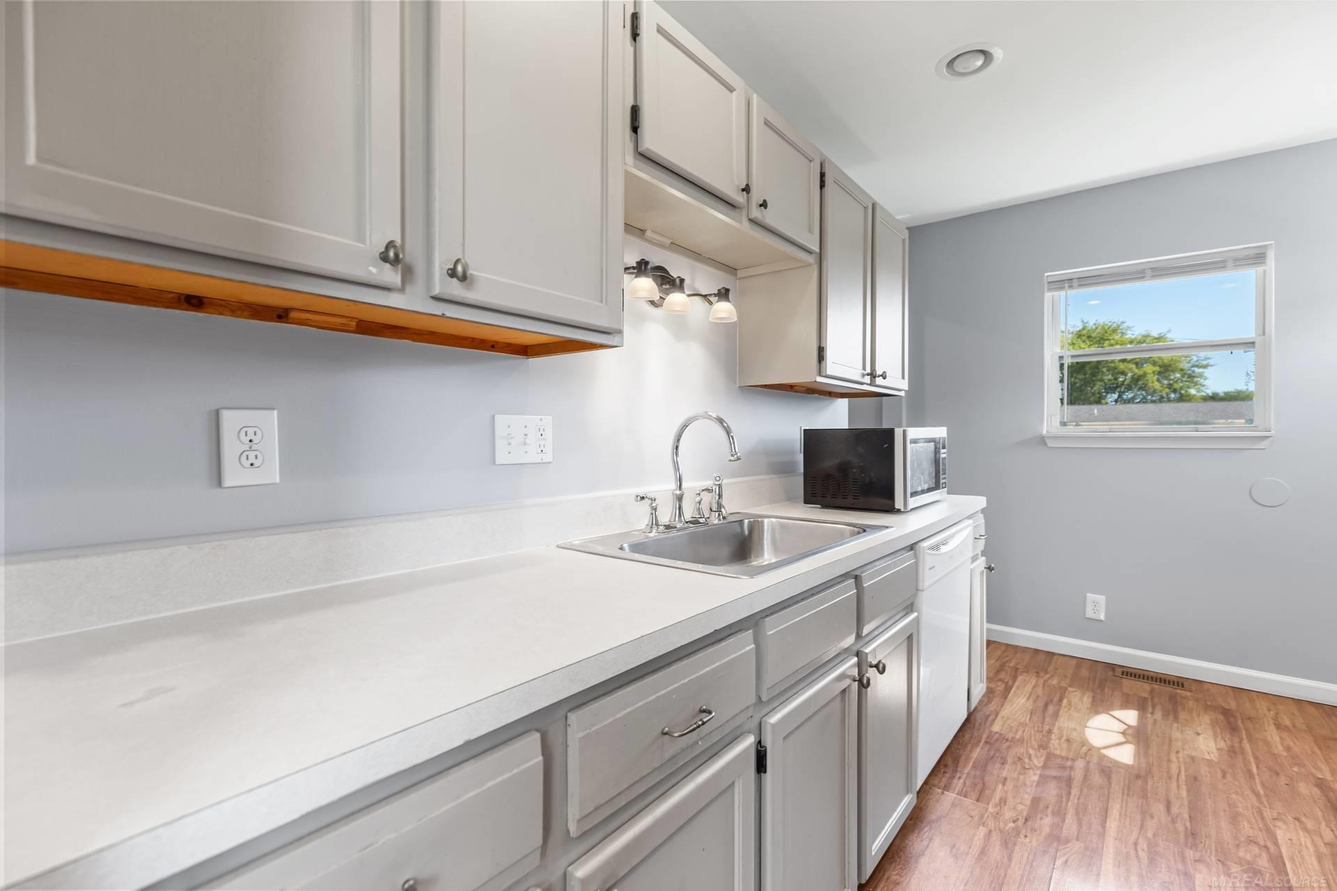 29920 Pinehurst Street