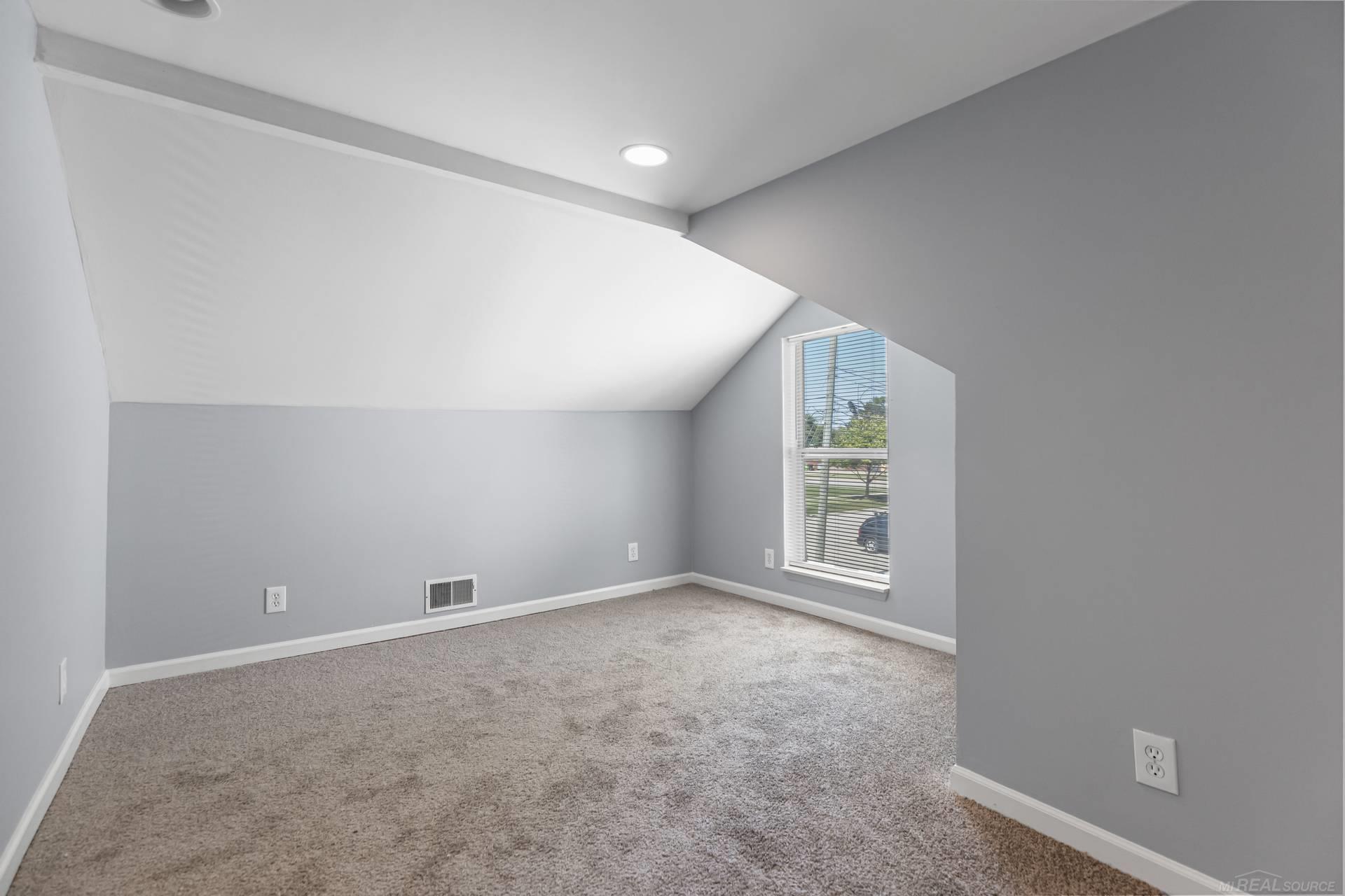 29920 Pinehurst Street