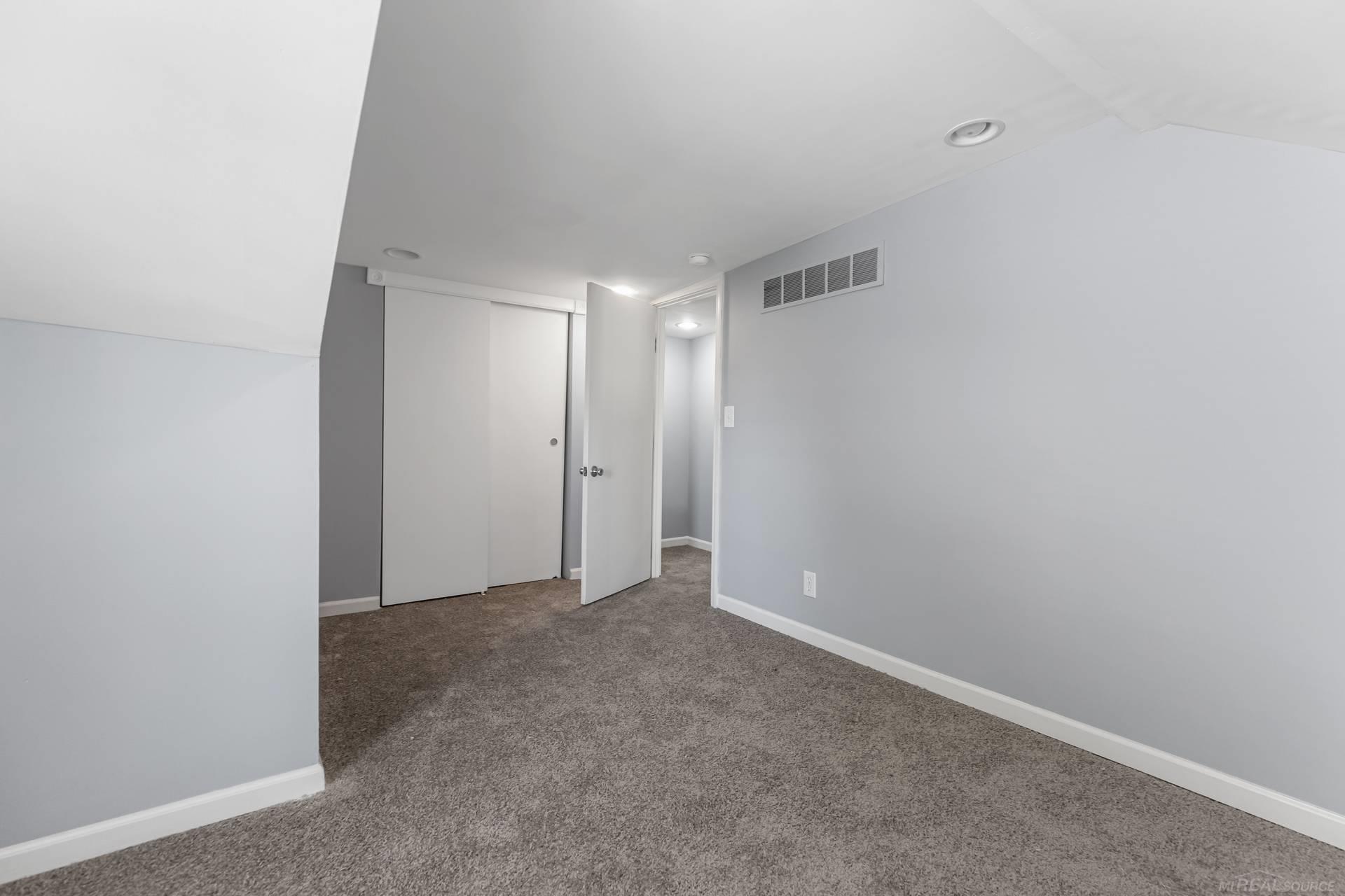 29920 Pinehurst Street