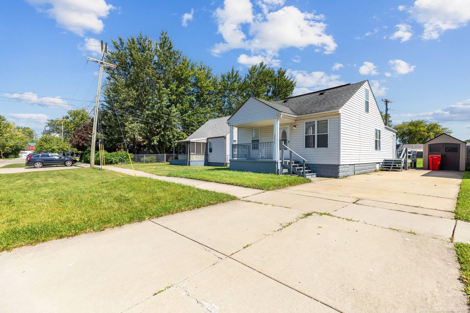 29920 Pinehurst Street