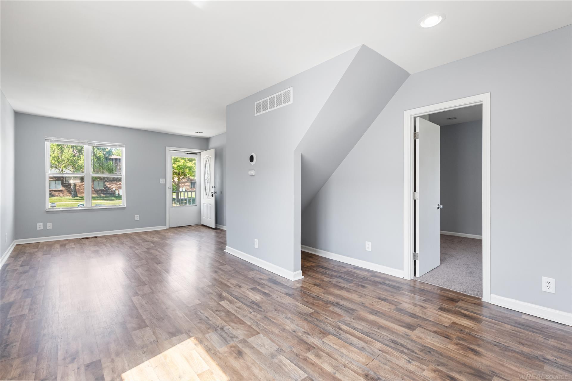 29920 Pinehurst Street