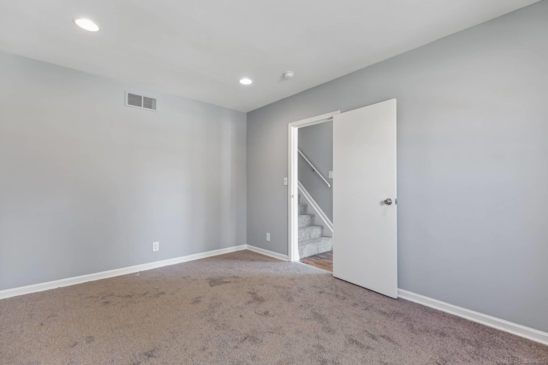 29920 Pinehurst Street