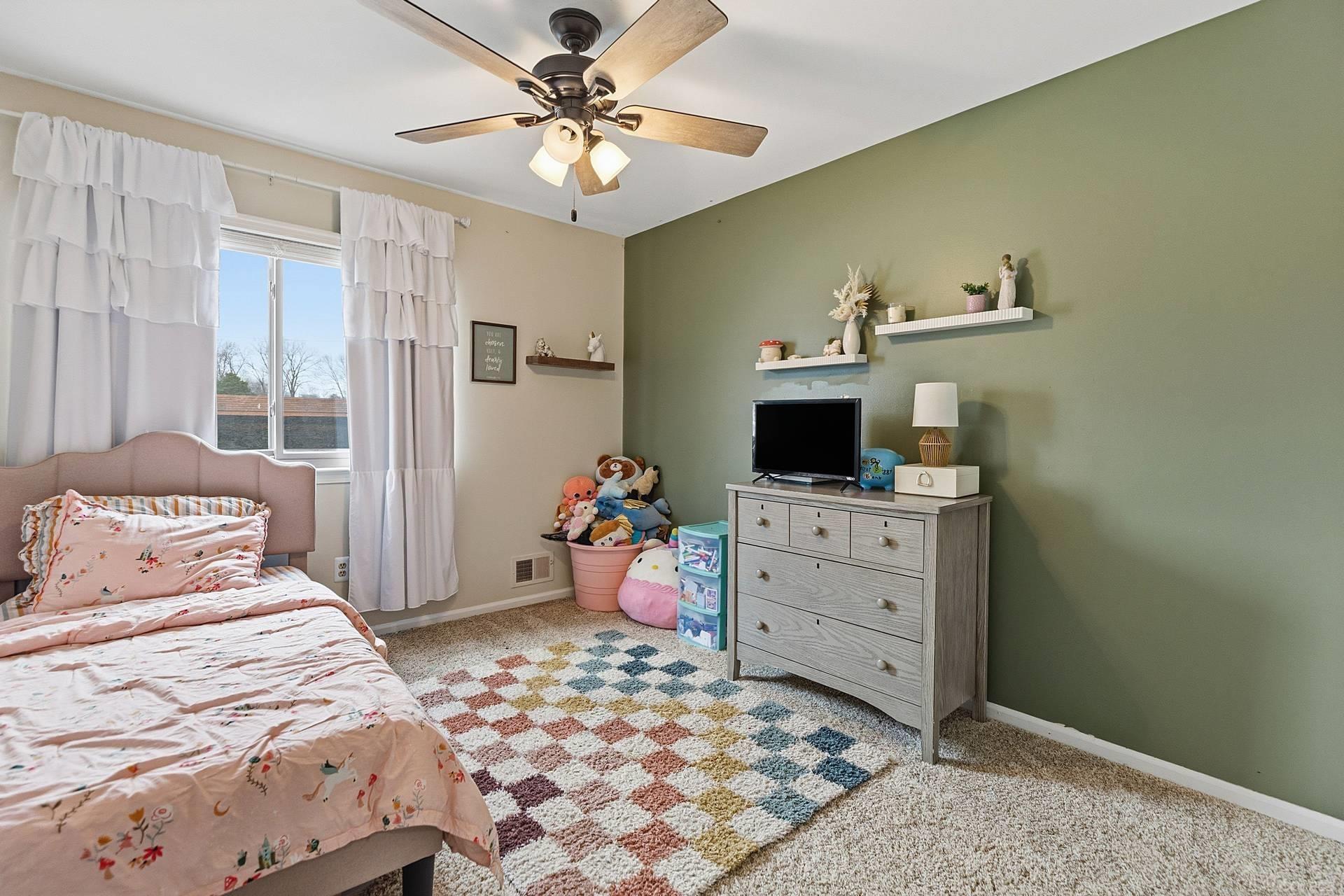 38604 Lanse Creuse Street