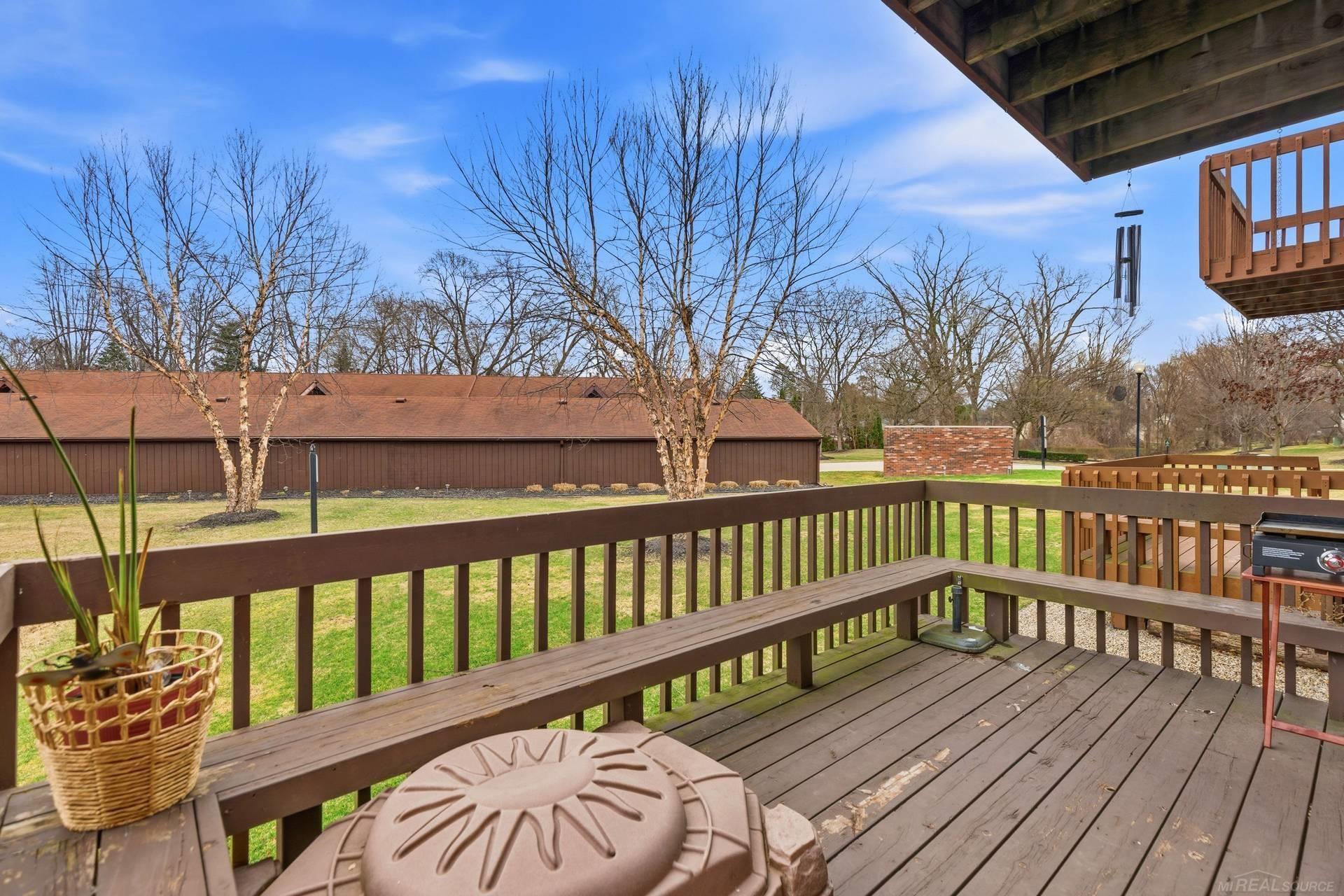 38604 Lanse Creuse Street