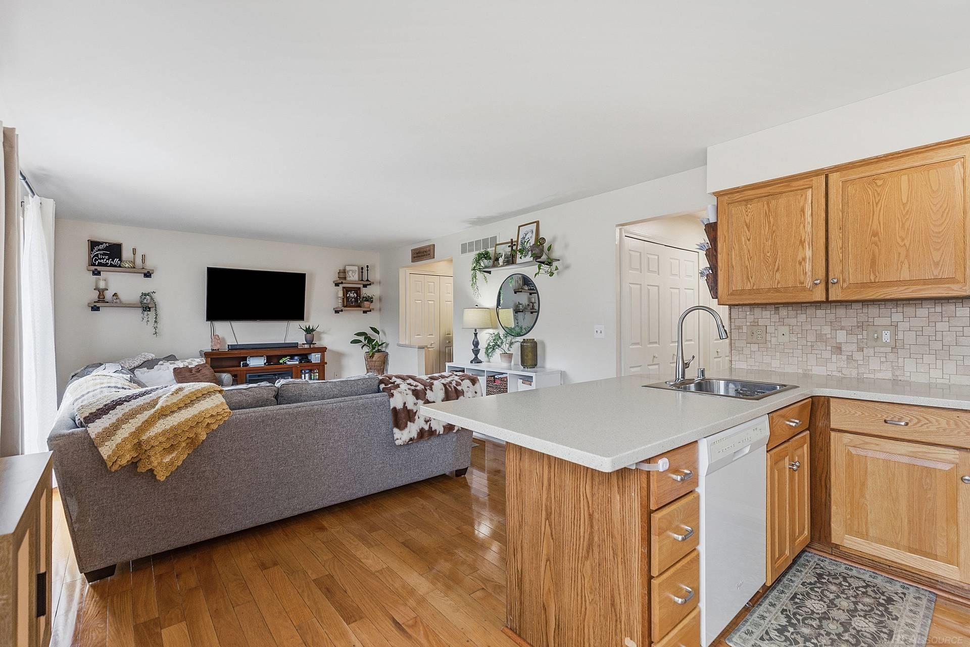 38604 Lanse Creuse Street