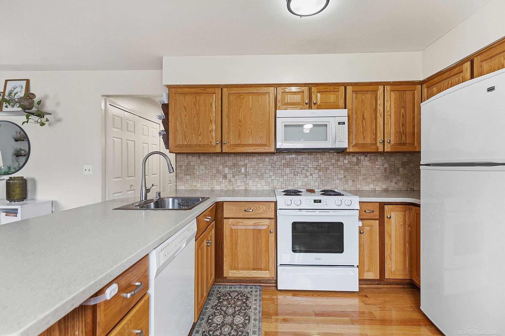 38604 Lanse Creuse Street