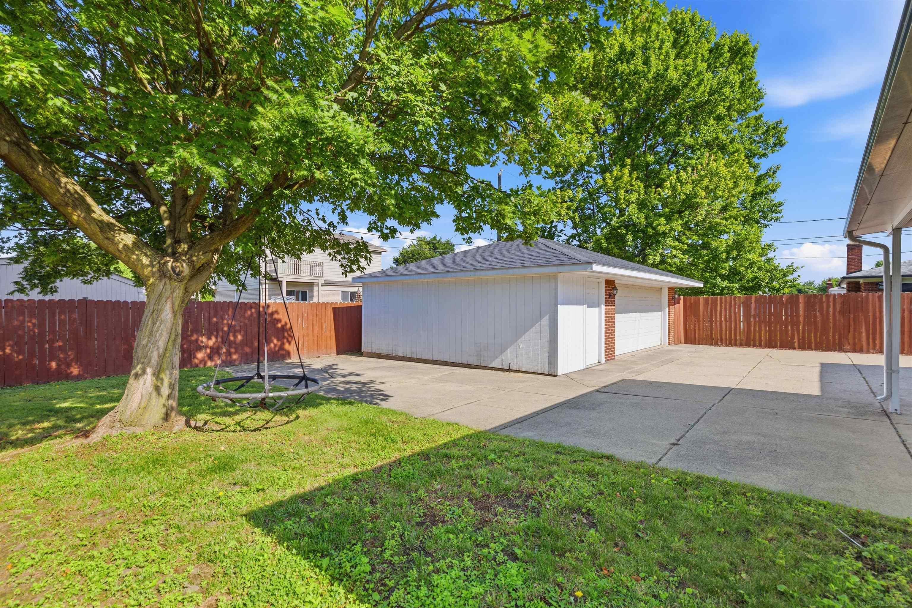 30121 Gloede Drive