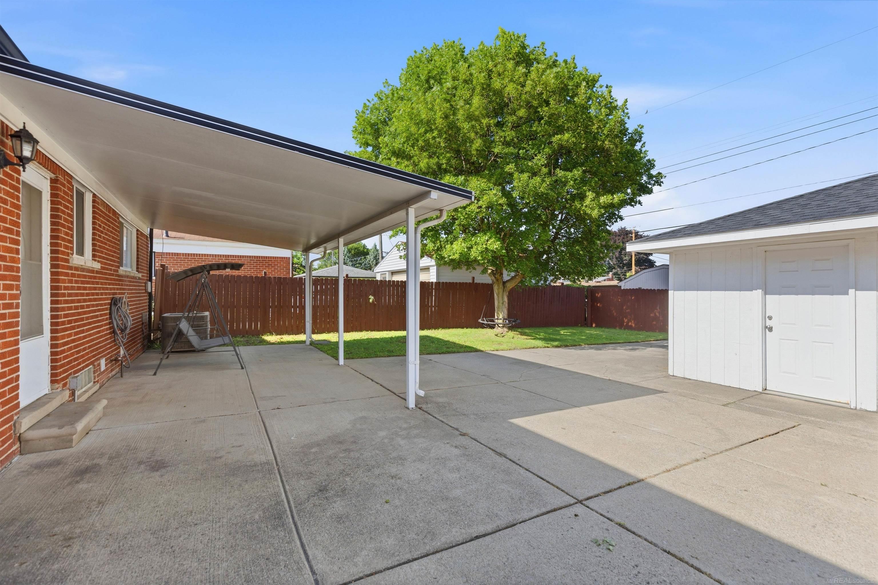30121 Gloede Drive