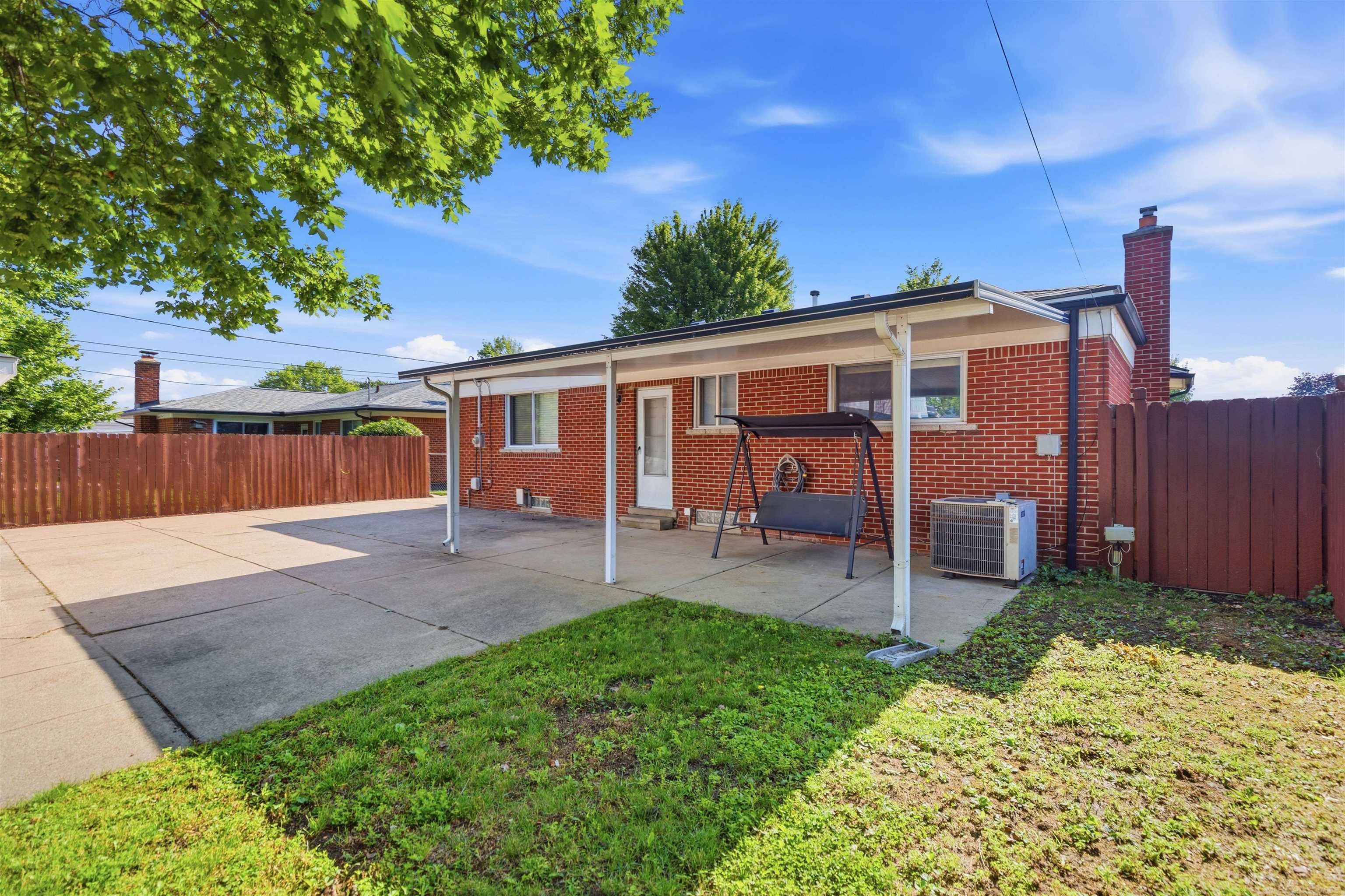 30121 Gloede Drive
