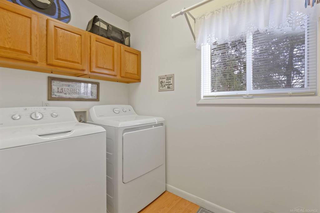 8368 E Lippincott Blvd