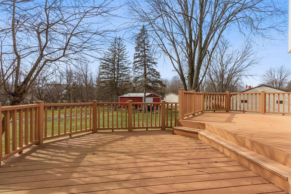 8368 E Lippincott Blvd