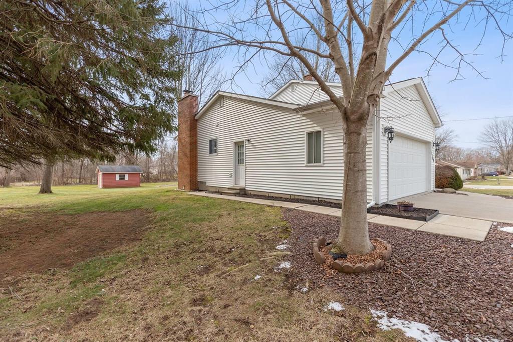 8368 E Lippincott Blvd