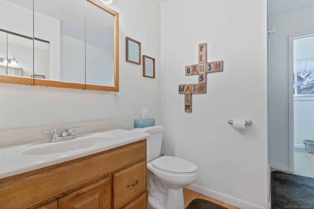 8368 E Lippincott Blvd