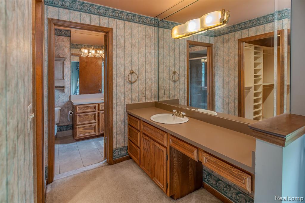 49326 Marquette