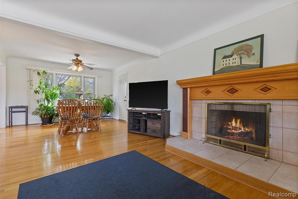 22760 Linwood Avenue