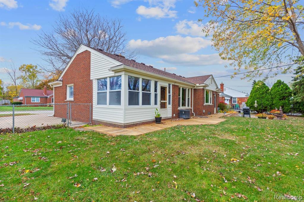 22760 Linwood Avenue