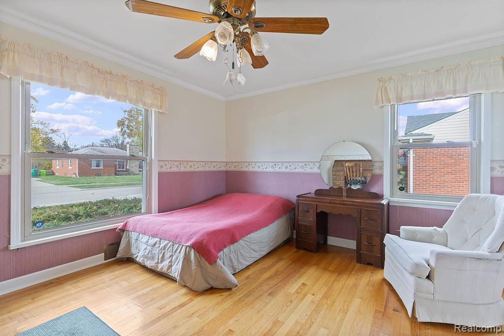 22760 Linwood Avenue