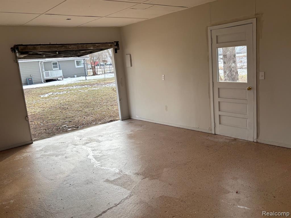 8605 21 Mile Road