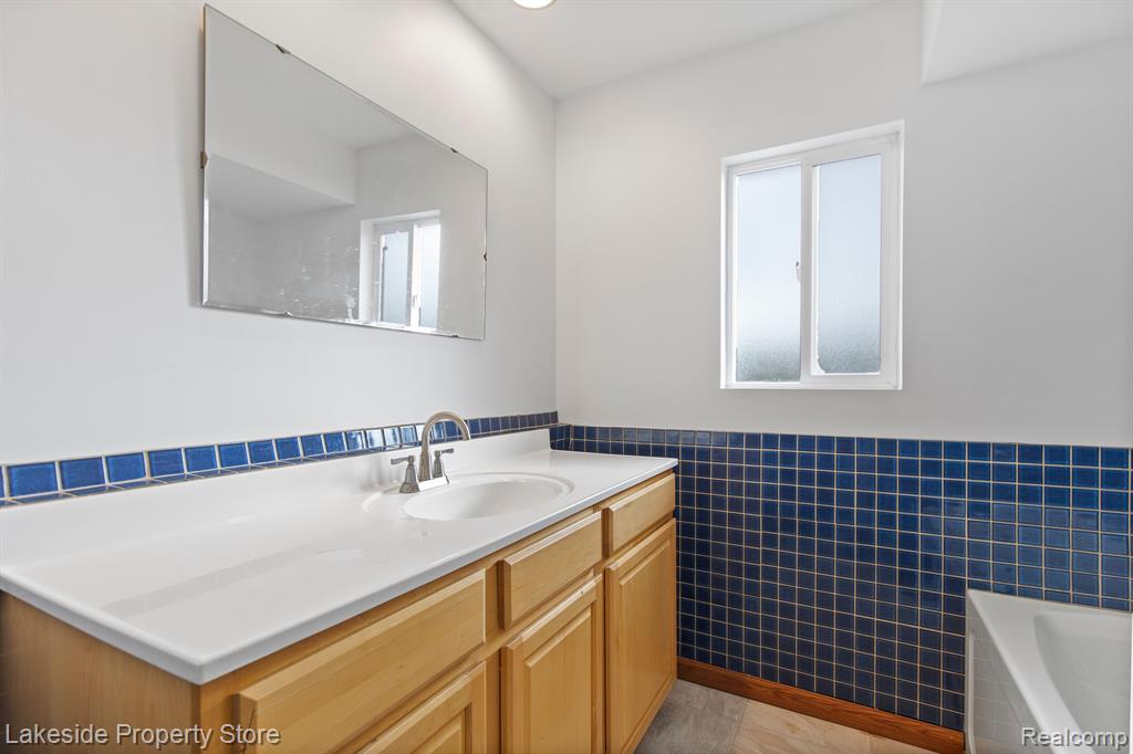 15720 Jennifer Drive