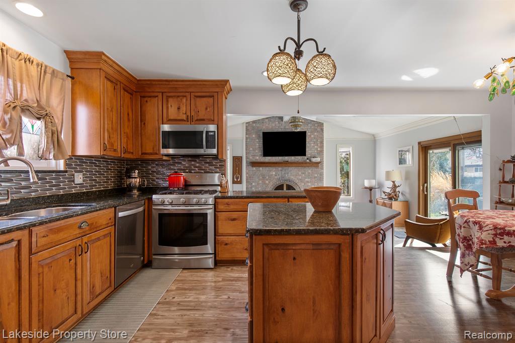 15720 Jennifer Drive