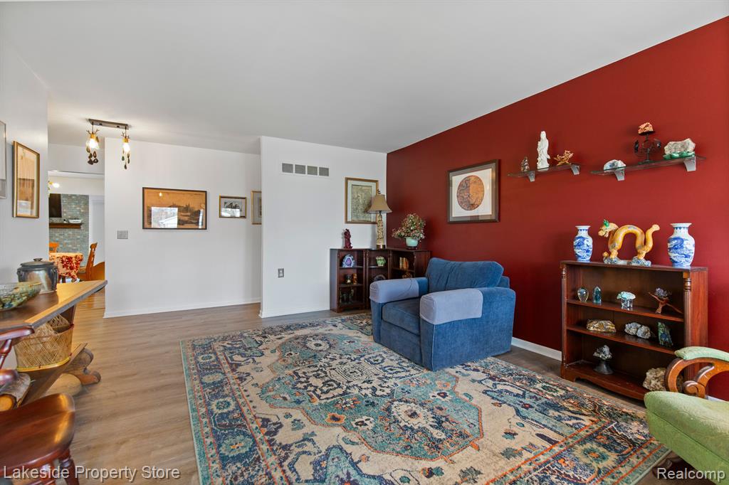 15720 Jennifer Drive