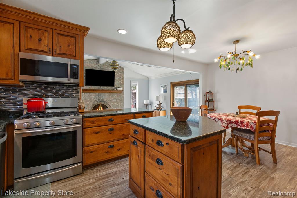 15720 Jennifer Drive