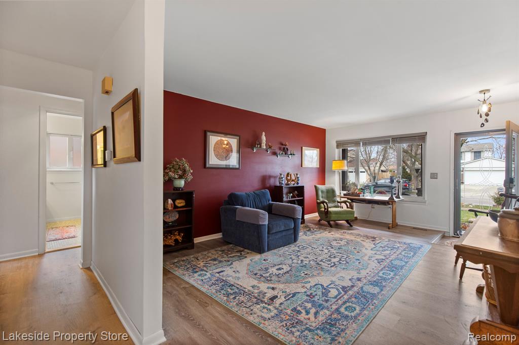 15720 Jennifer Drive