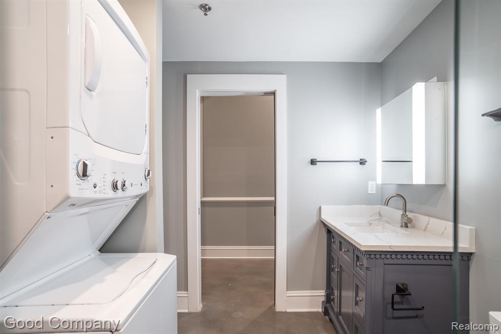 2987 Franklin Street # 3C