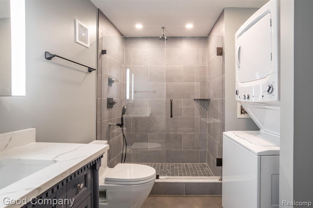 2987 Franklin Street # 3C