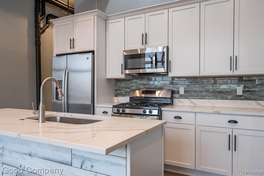 2987 Franklin Street # 3C