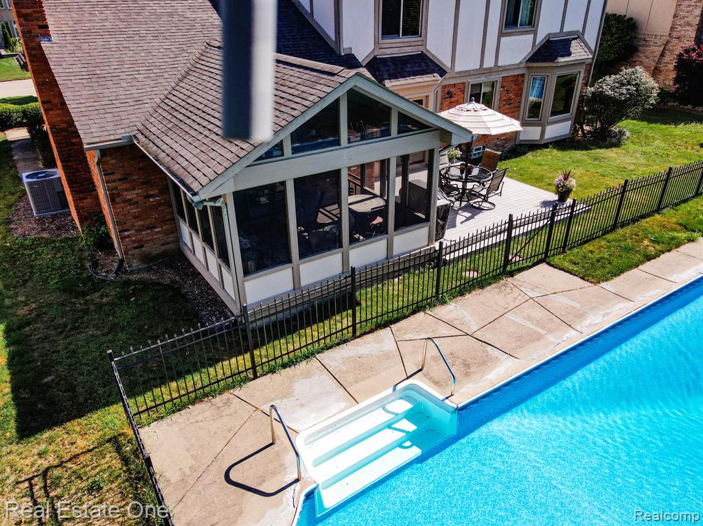 3377 Charlwood Drive