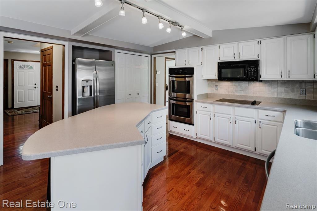 3377 Charlwood Drive
