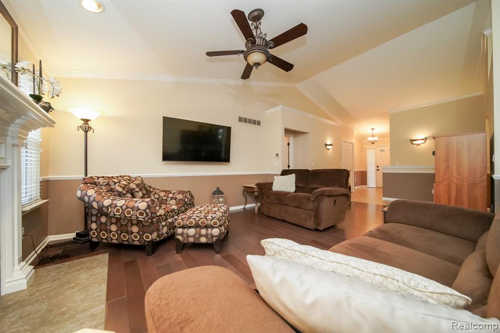 26122 Joanne Smith Lane