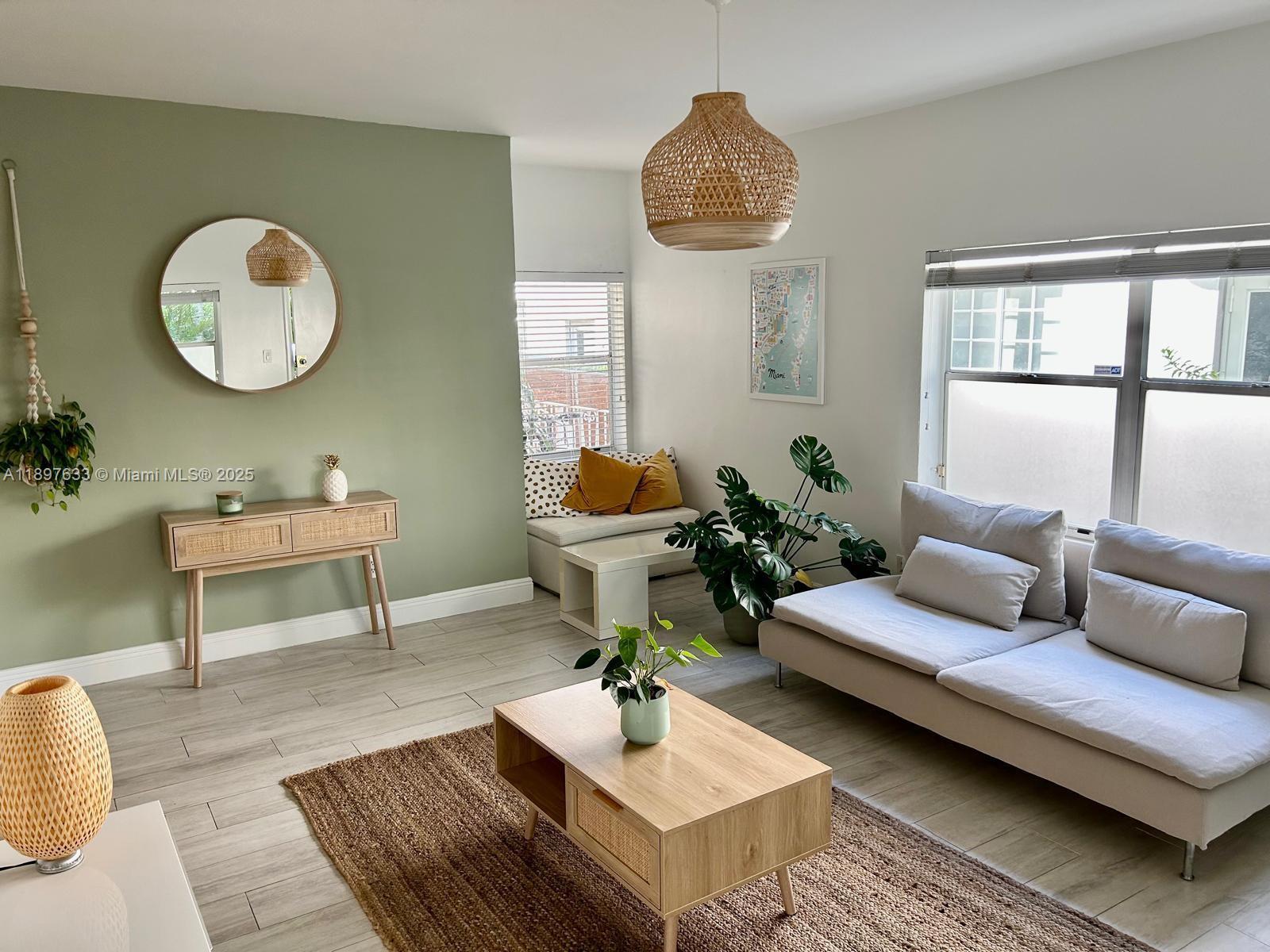 653 Michigan Ave # 1, Miami Beach Unit: 1