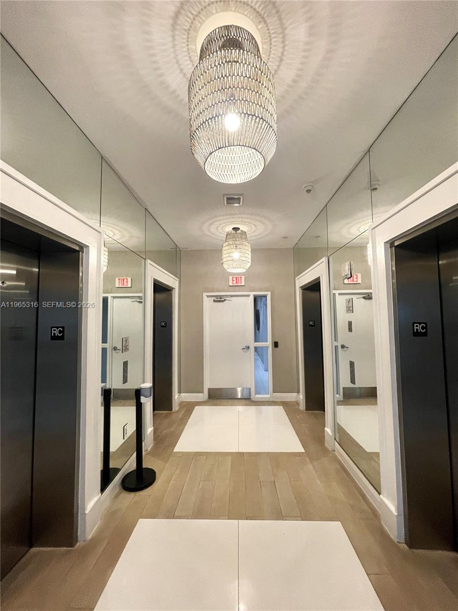 350 S Miami Ave Unit: 4003