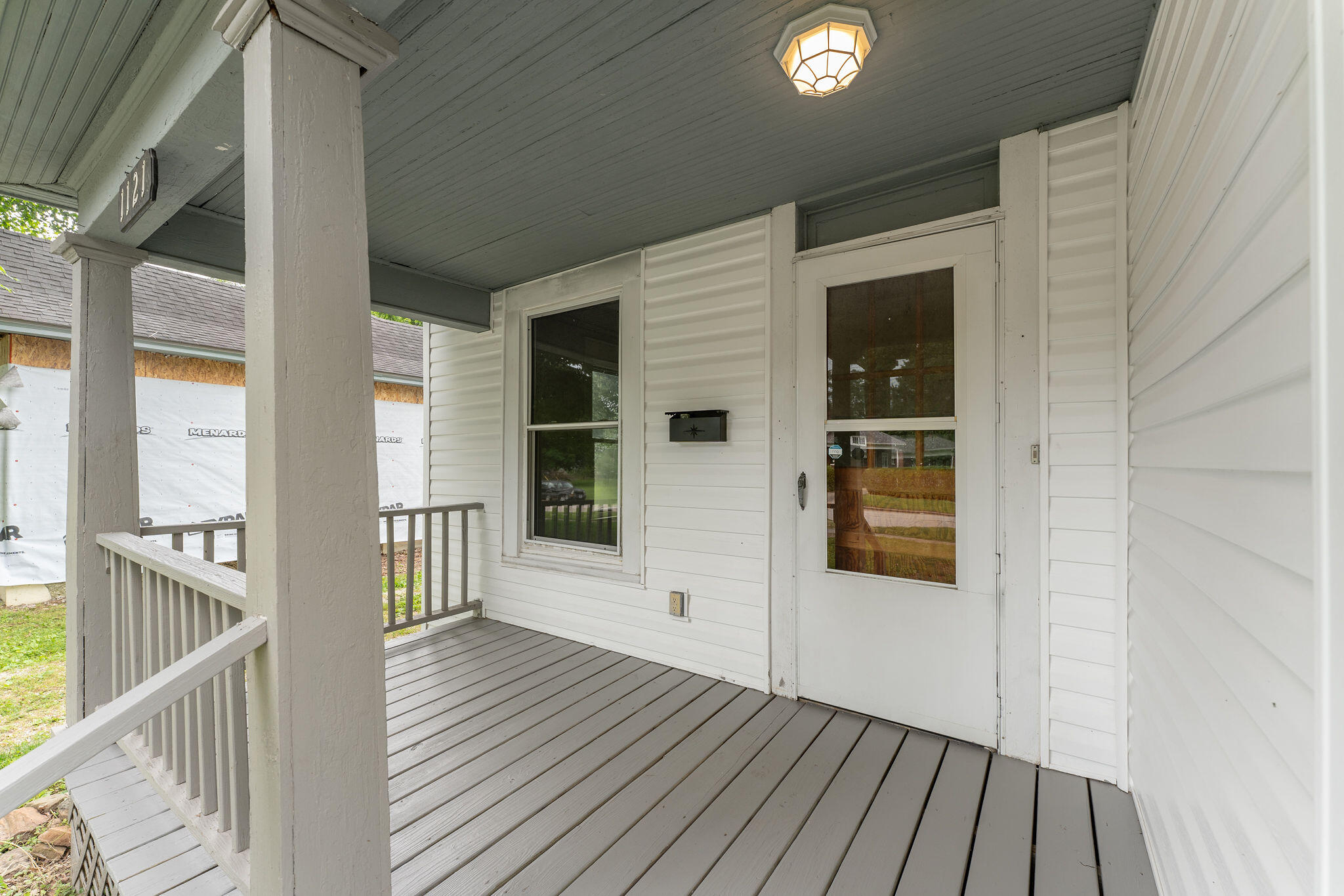 1121 N Prospect Avenue