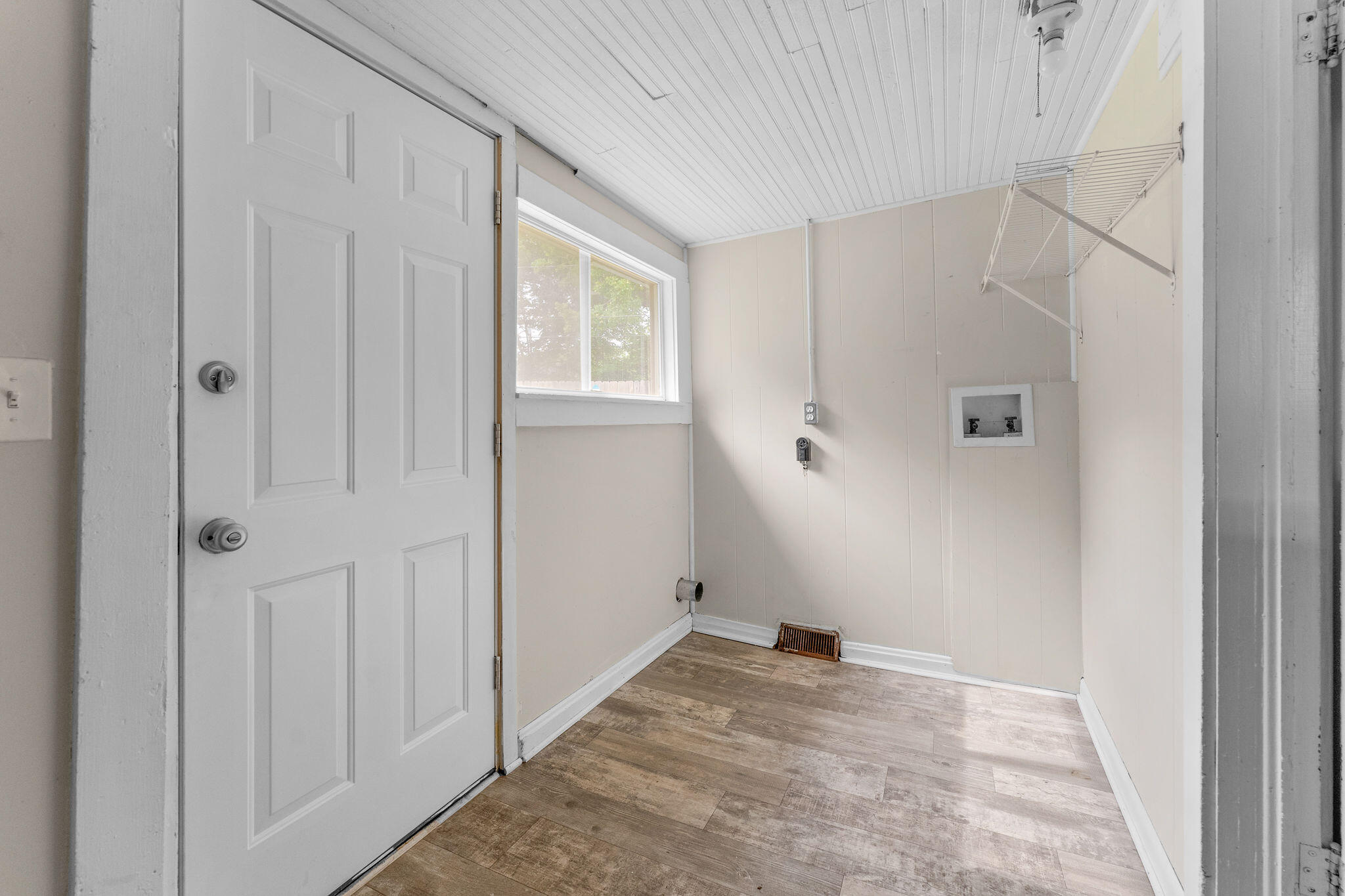 1121 N Prospect Avenue
