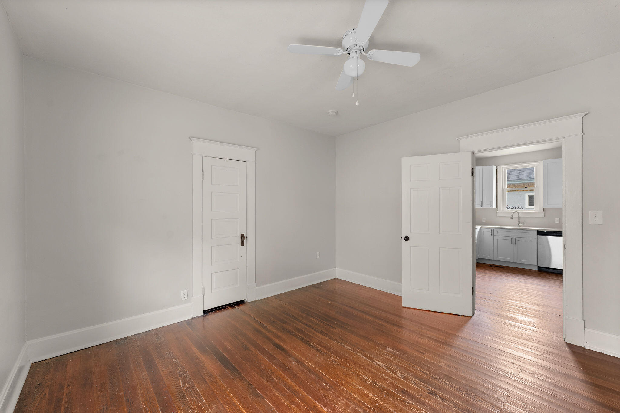1121 N Prospect Avenue