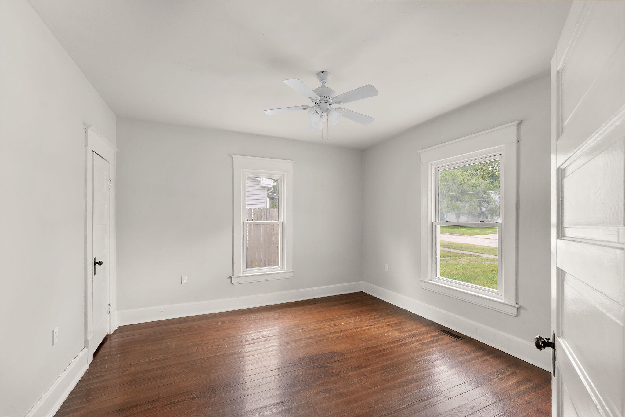 1121 N Prospect Avenue