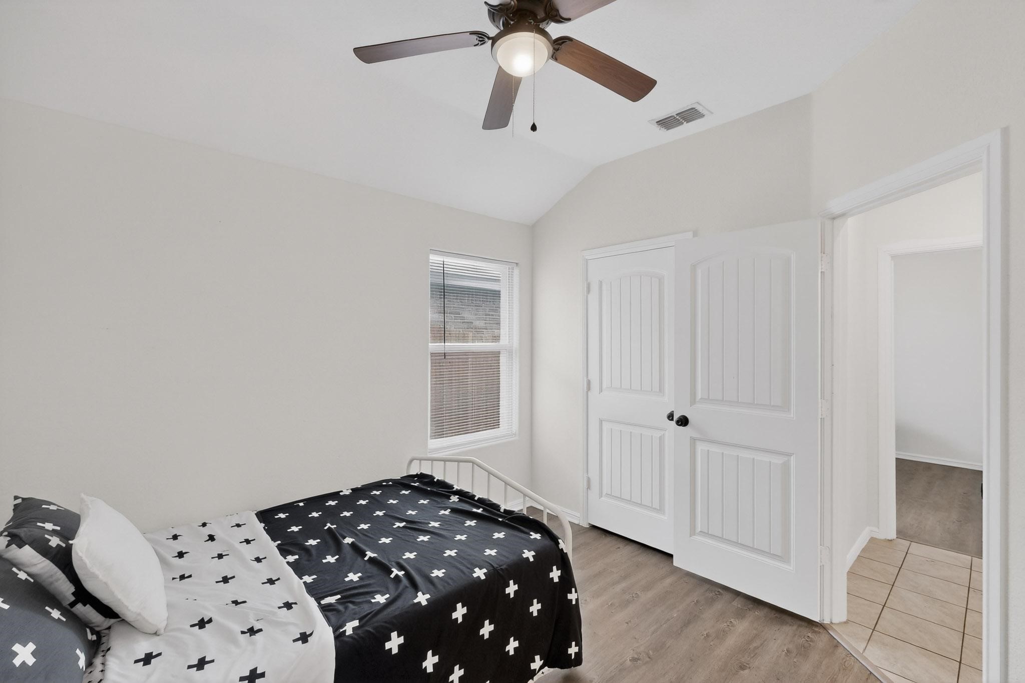 6920 Tide Lane