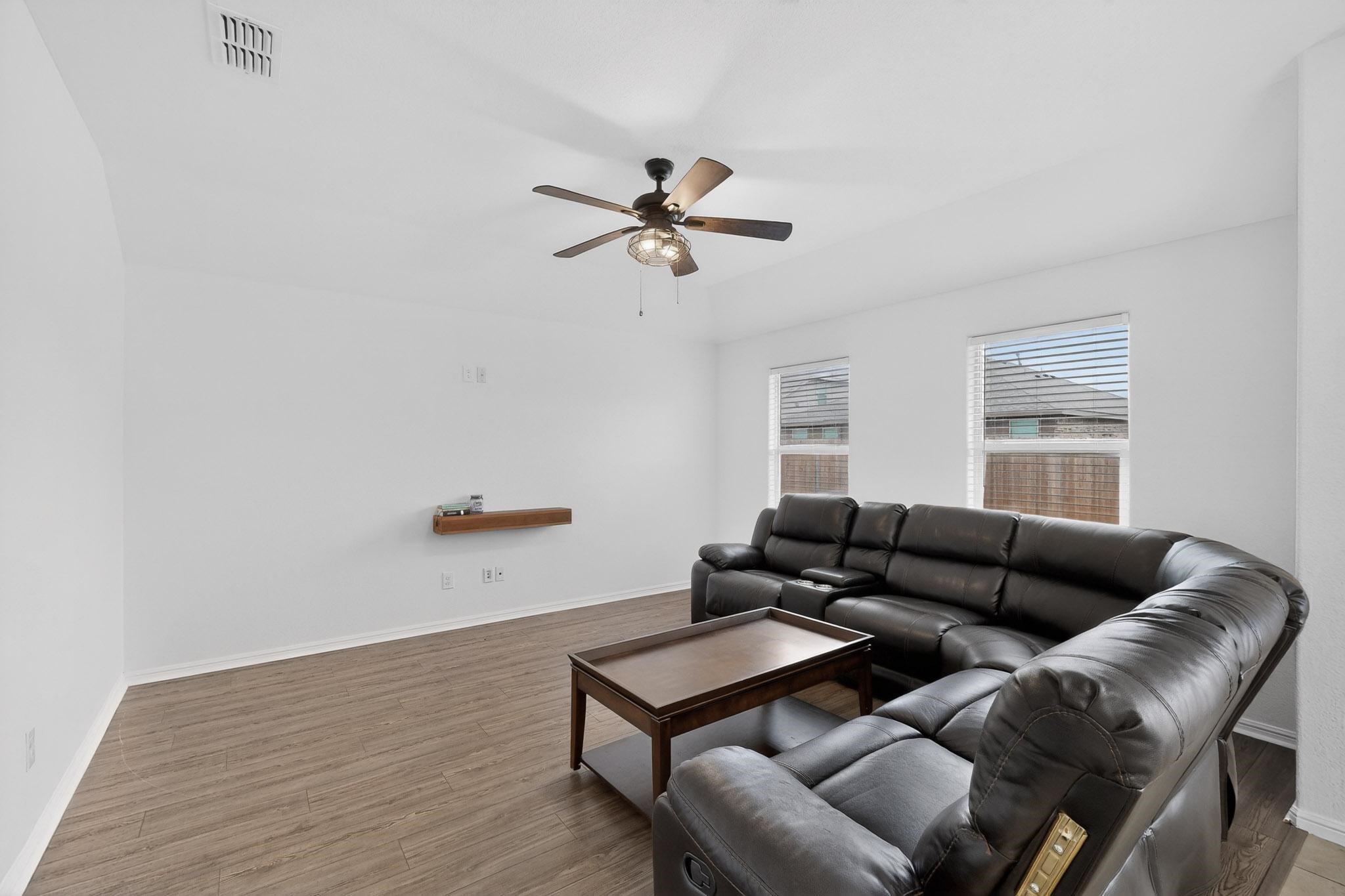 6920 Tide Lane