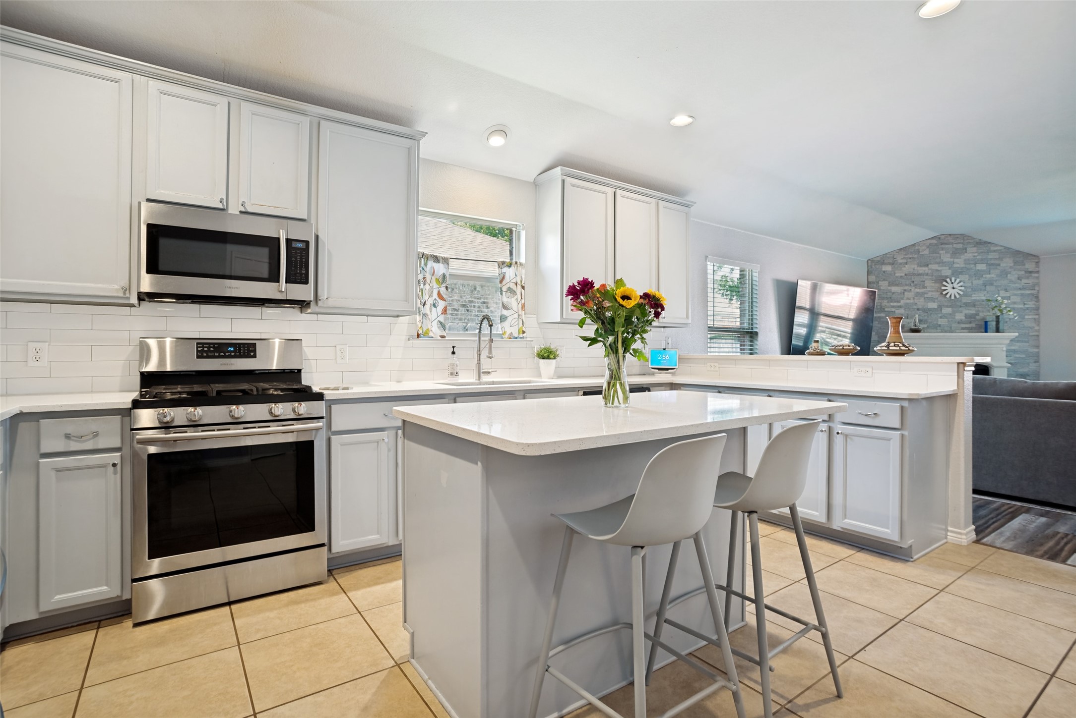 3622 White Summit Lane
