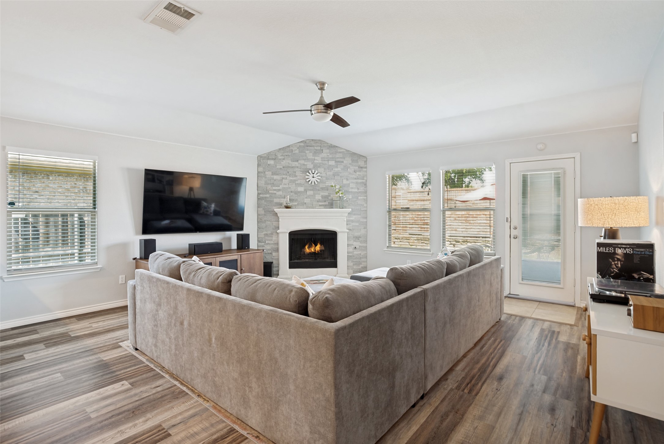 3622 White Summit Lane