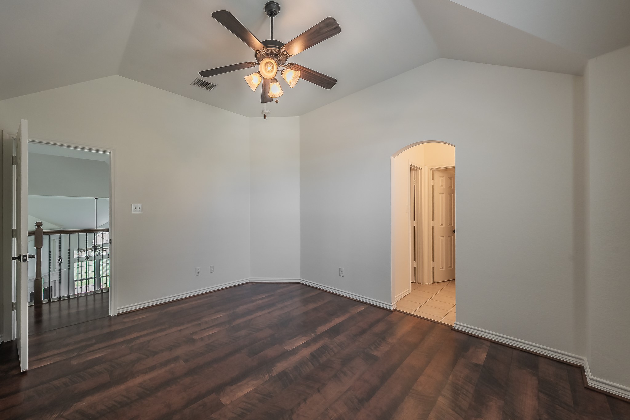 800 Oriole Drive