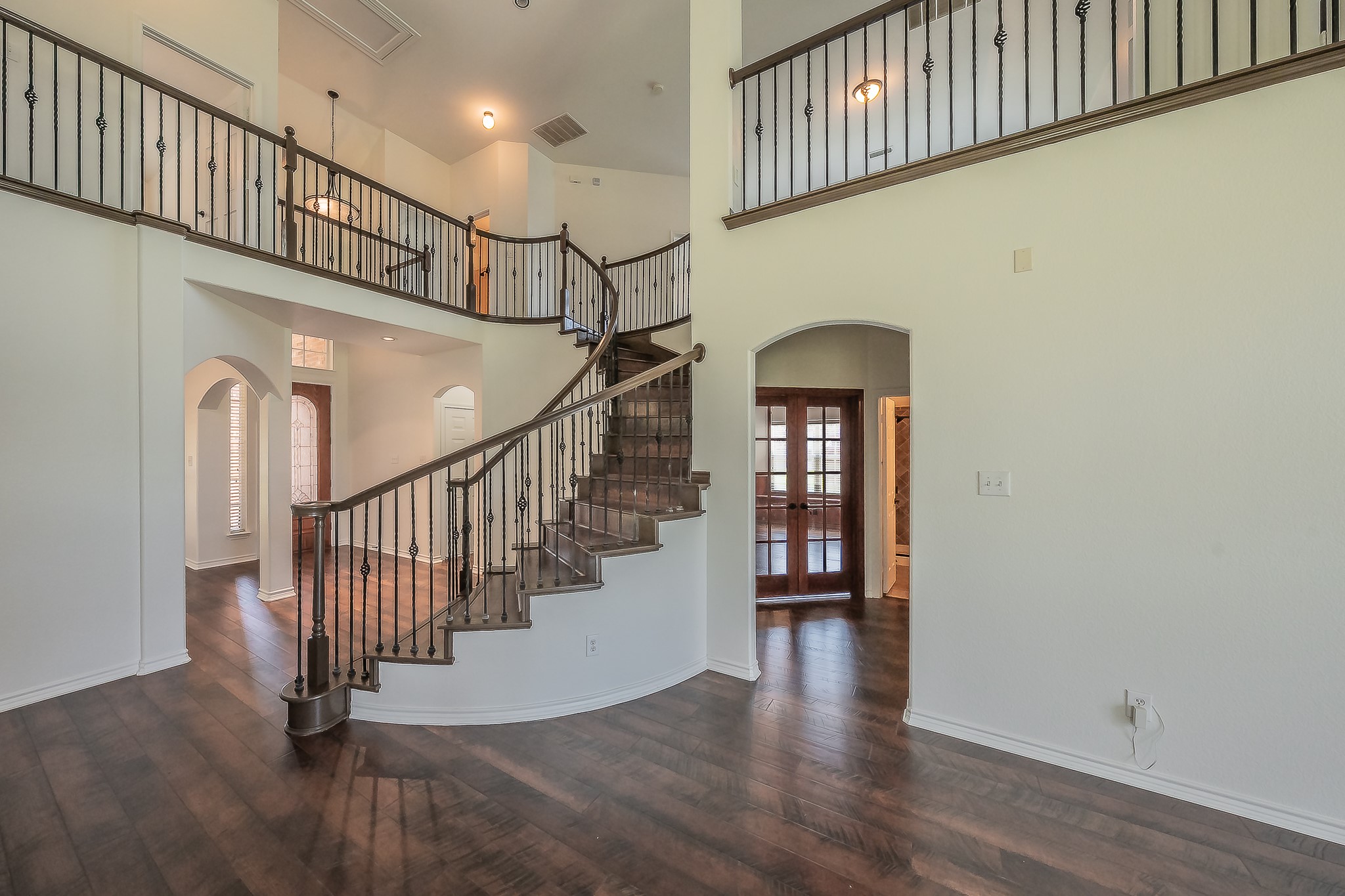 800 Oriole Drive