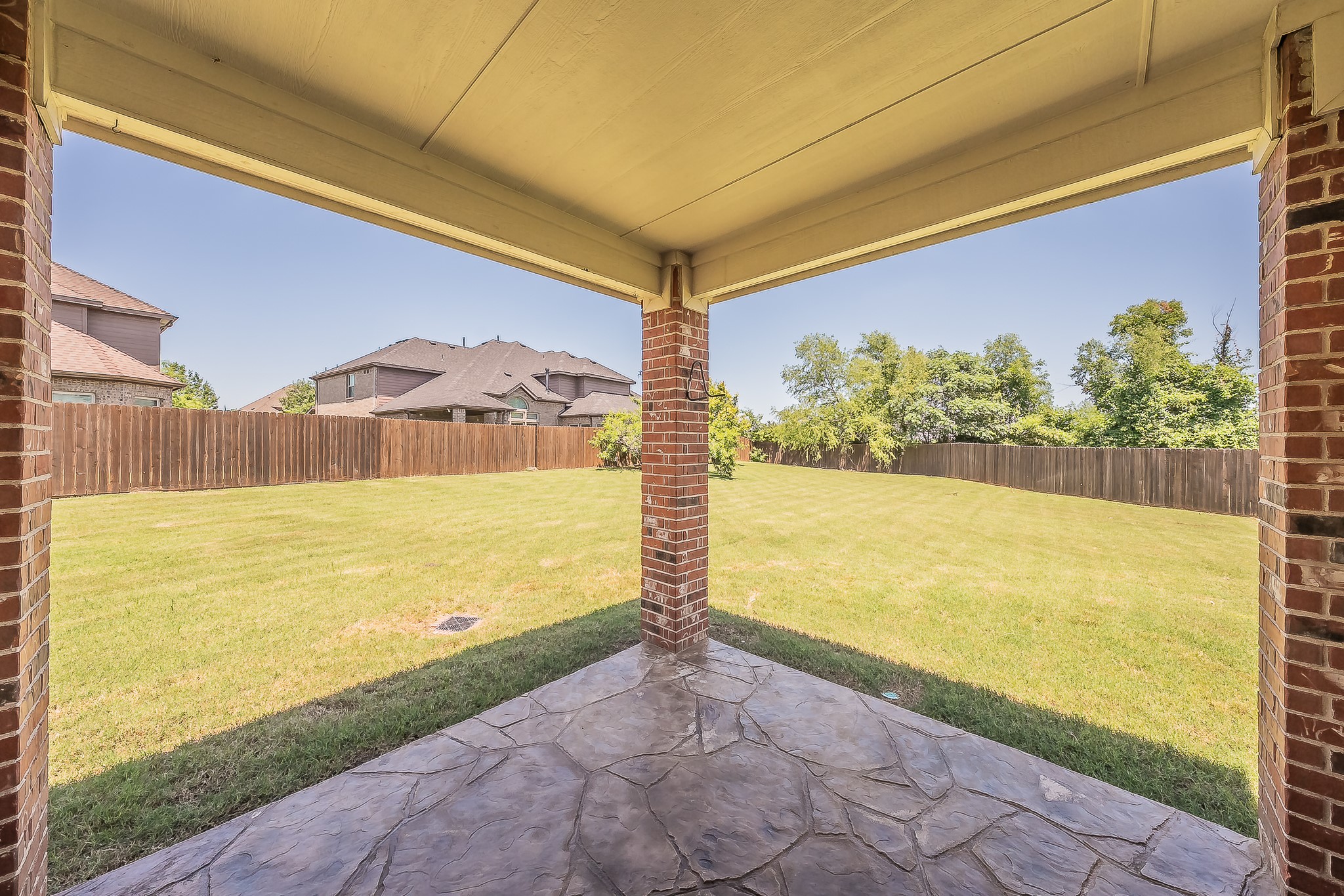 800 Oriole Drive
