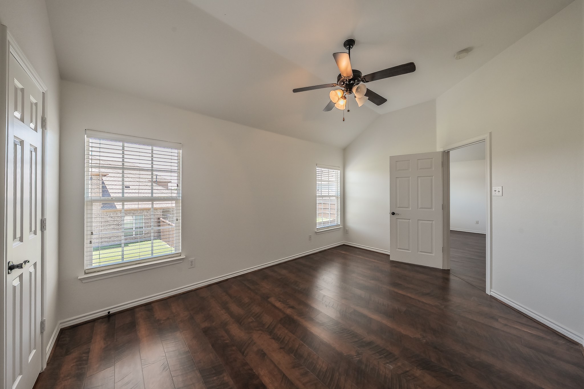 800 Oriole Drive